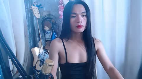 Snapshot of i_am_asian90 chatting on February 2026 04:09:01 AM Kim online show from February 2026 04:09:01 AM