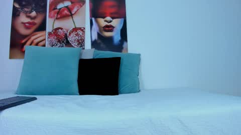 The Dolls online show from October 2025 08:32:01 PM