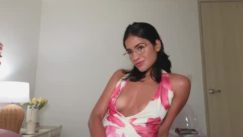 Snapshot of i_am_katt chatting on April 2026 02:14:01 AM Kat online show from April 2026 02:14:01 AM