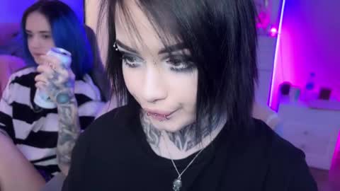 Snapshot of i_died_again chatting on February 2025 02:59:02 PM Asya online show from February 2025 02:59:02 PM