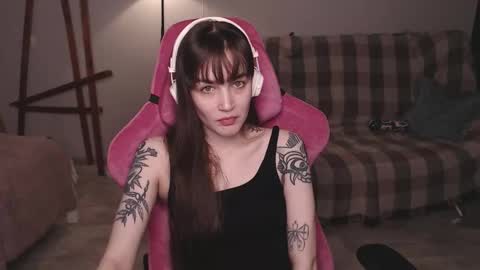 elisabeth online show from November 2025 12:48:01 PM