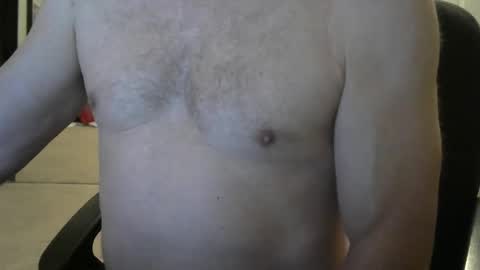 Snapshot of i_was_a_shy_dad chatting on November 2025 01:44:02 PM i_was_a_shy_dad online show from November 2025 01:44:02 PM