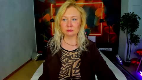 Samanta online show from May 2026 02:27:02 AM