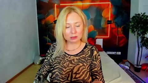Samanta online show from May 2026 08:09:02 AM