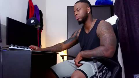 Snapshot of iam_hotbbc chatting on March 2026 02:17:01 AM Mr H Independent model online show from March 2026 02:17:01 AM