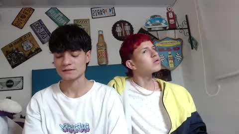 iam_lukas__ online show from November 2025 04:07:02 AM