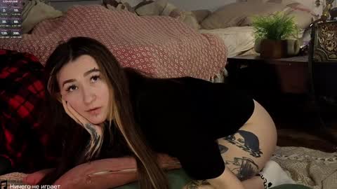 Snapshot of iam_meg chatting on December 2024 01:47:02 AM Meg online show from December 2024 01:47:02 AM