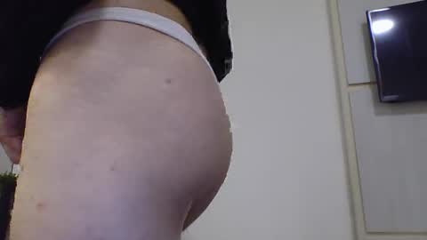 Snapshot of iamakingston chatting on October 2025 01:51:01 PM De Paul online show from October 2025 01:51:01 PM