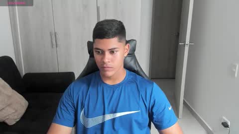 Dylan  independent model  online show from October 2025 02:23:02 PM