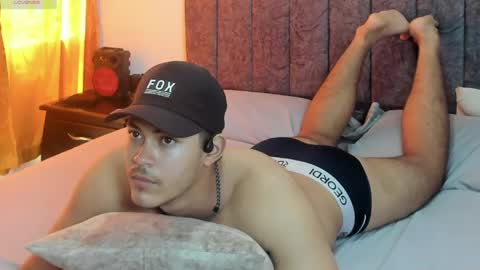 Dylan  independent model  online show from April 2026 04:38:02 PM