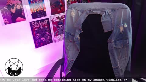 Snapshot of iammari_ chatting on January 2025 10:31:01 PM Mari online show from January 2025 10:31:01 PM