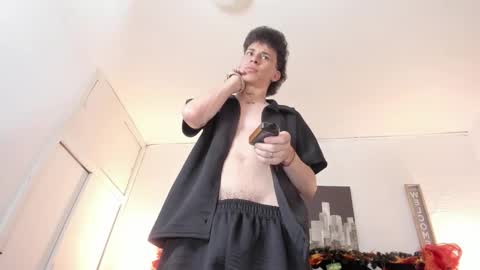 Snapshot of iammariano chatting on November 2025 05:11:01 AM Mariano online show from November 2025 05:11:01 AM