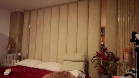 Nyxy online show from December 2025 05:02:01 AM