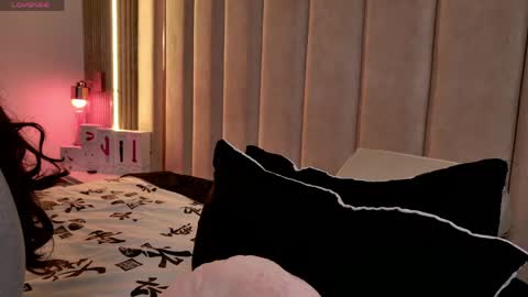 Nyxy online show from May 2026 11:37:01 AM