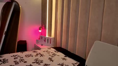 Nyxy online show from May 2026 08:44:02 AM