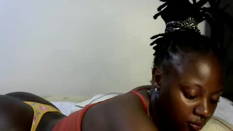 iampolca online show from January 2025 10:44:02 PM