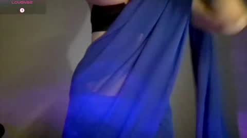 hainnahh online show from November 2025 05:59:01 PM