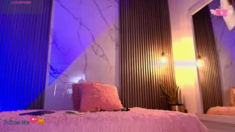 Snapshot of iamvictoria06 chatting on November 2025 07:48:02 PM V I C T O R I A online show from November 2025 07:48:02 PM