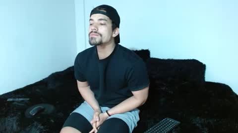 Ian Davis online show from November 2025 03:49:02 AM