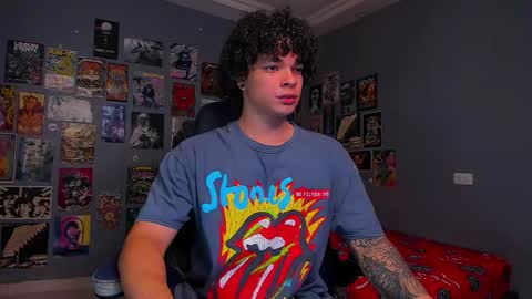 Snapshot of ian_versace chatting on November 2025 03:13:02 PM Andres online show from November 2025 03:13:02 PM