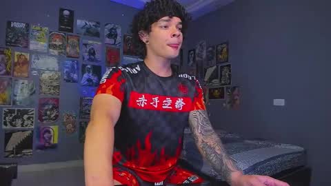 Snapshot of ian_versace chatting on November 2025 06:07:02 PM Andres online show from November 2025 06:07:02 PM