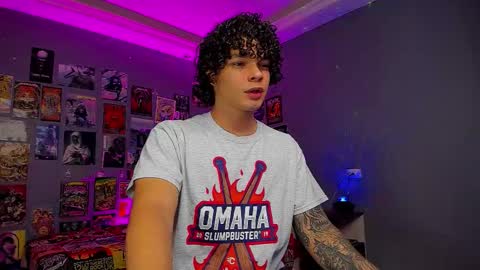 Snapshot of ian_versace chatting on November 2025 11:26:02 PM Andres online show from November 2025 11:26:02 PM