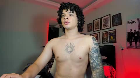 Snapshot of ian_versace chatting on May 2026 09:13:01 PM Andres online show from May 2026 09:13:01 PM