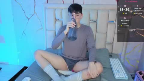 Ian  online show from May 2026 10:51:02 PM