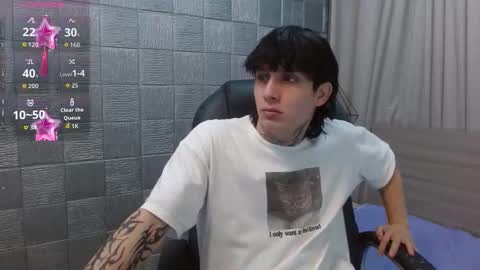 ian online show from December 2025 08:17:01 PM