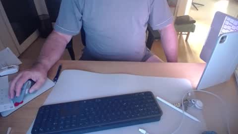 Snapshot of iandy12 chatting on September 2025 10:10:02 PM iandy12 online show from September 2025 10:10:02 PM