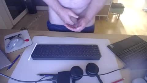 Snapshot of iandy12 chatting on September 2025 10:03:02 PM iandy12 online show from September 2025 10:03:02 PM