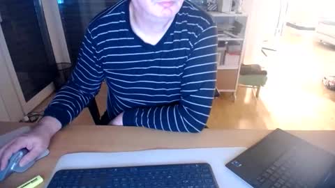 Snapshot of iandy12 chatting on November 2025 10:42:02 PM iandy12 online show from November 2025 10:42:02 PM