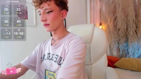 ian  online show from September 2025 08:55:02 PM