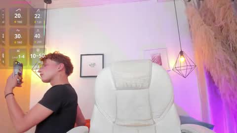 ian  online show from October 2025 02:50:02 AM