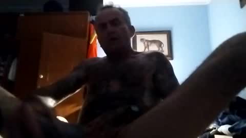 Snapshot of ianharve chatting on September 2025 06:11:02 PM ianharve online show from September 2025 06:11:02 PM