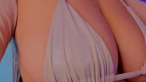  iara smith  online show from April 2026 11:45:02 AM