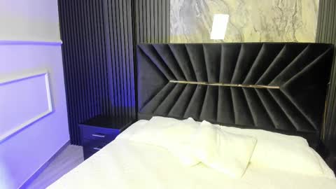 Ibbie Bennett online show from September 2025 11:23:02 AM