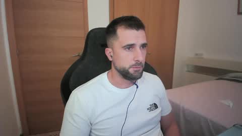 iberian_macho online show from October 2025 10:41:01 AM