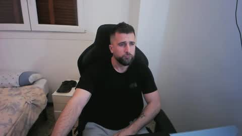 iberian_macho online show from March 2026 06:49:01 PM