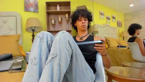 Snapshot of ibratxandy chatting on October 2025 09:15:02 PM ibratxandy online show from October 2025 09:15:02 PM