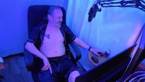 Snapshot of ibrichyrich chatting on April 2026 02:06:01 AM Rich online show from April 2026 02:06:01 AM