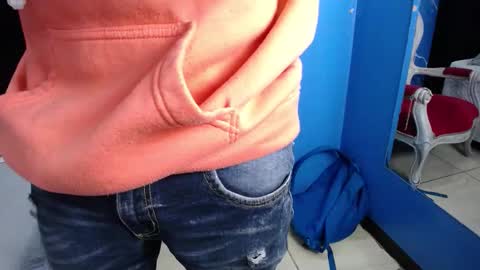 IcaroNoctur online show from February 2026 02:05:01 AM