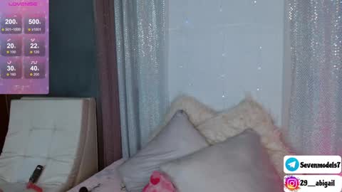 ice_y_abigail online show from December 2024 01:22:02 PM