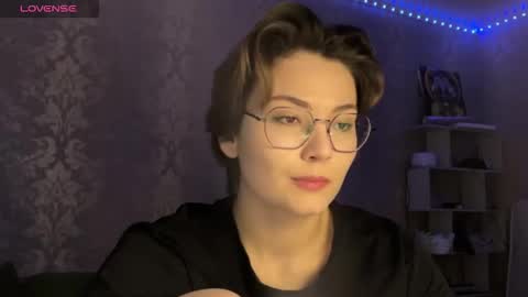 Snapshot of iceeheart chatting on April 2026 04:19:01 PM Ksenia online show from April 2026 04:19:01 PM