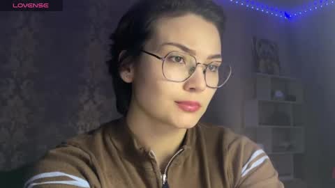 Snapshot of iceeheart chatting on May 2026 06:24:02 PM Ksenia online show from May 2026 06:24:02 PM