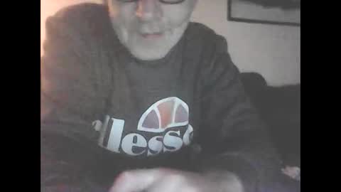 Snapshot of icemandude chatting on January 2025 09:04:02 PM icemandude online show from January 2025 09:04:02 PM