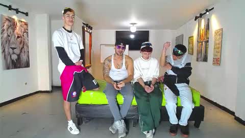 THOMAS AND DAMIAND online show from November 2025 12:19:02 PM