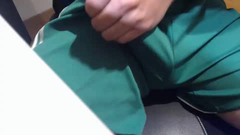 icky_thumps online show from November 2025 07:49:02 PM