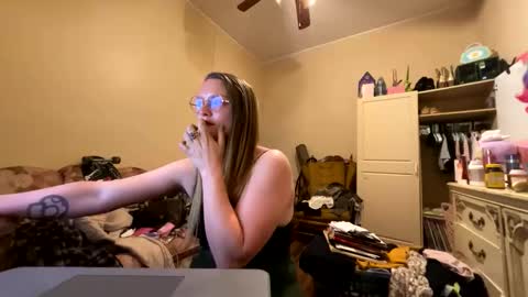 ickybratt online show from April 2026 12:47:02 PM