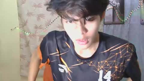 Snapshot of iconic_slim chatting on September 2025 01:46:01 PM iconic_slim online show from September 2025 01:46:01 PM